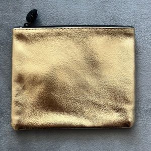 Cosmetic bag